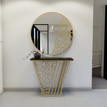 Load image into Gallery viewer, "Arabisc" Entrance Console " طاولة كونسول " أرابيسك ( 2 pcs )